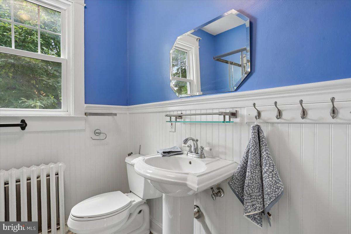 9501 Colesville Rd Property Photo 35