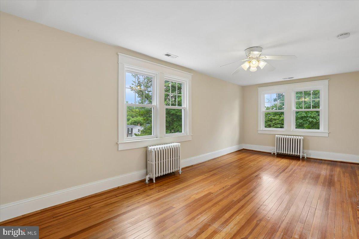 9501 Colesville Rd Property Photo 52