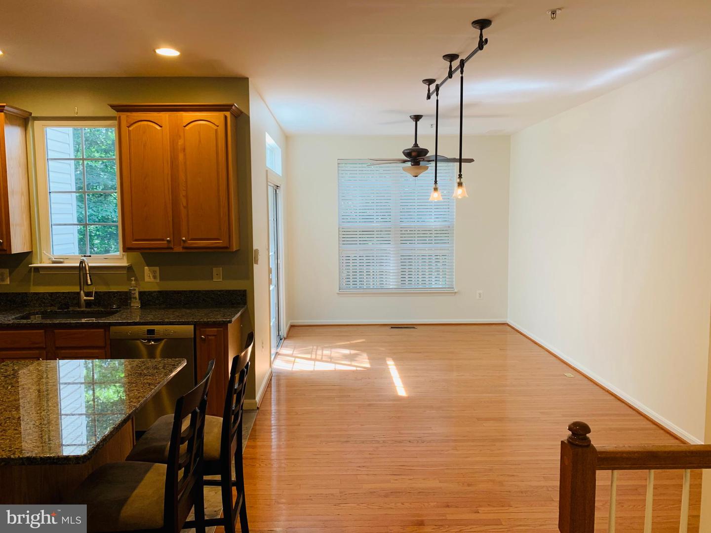 13706 Harvest Glen Way Property Photo 4