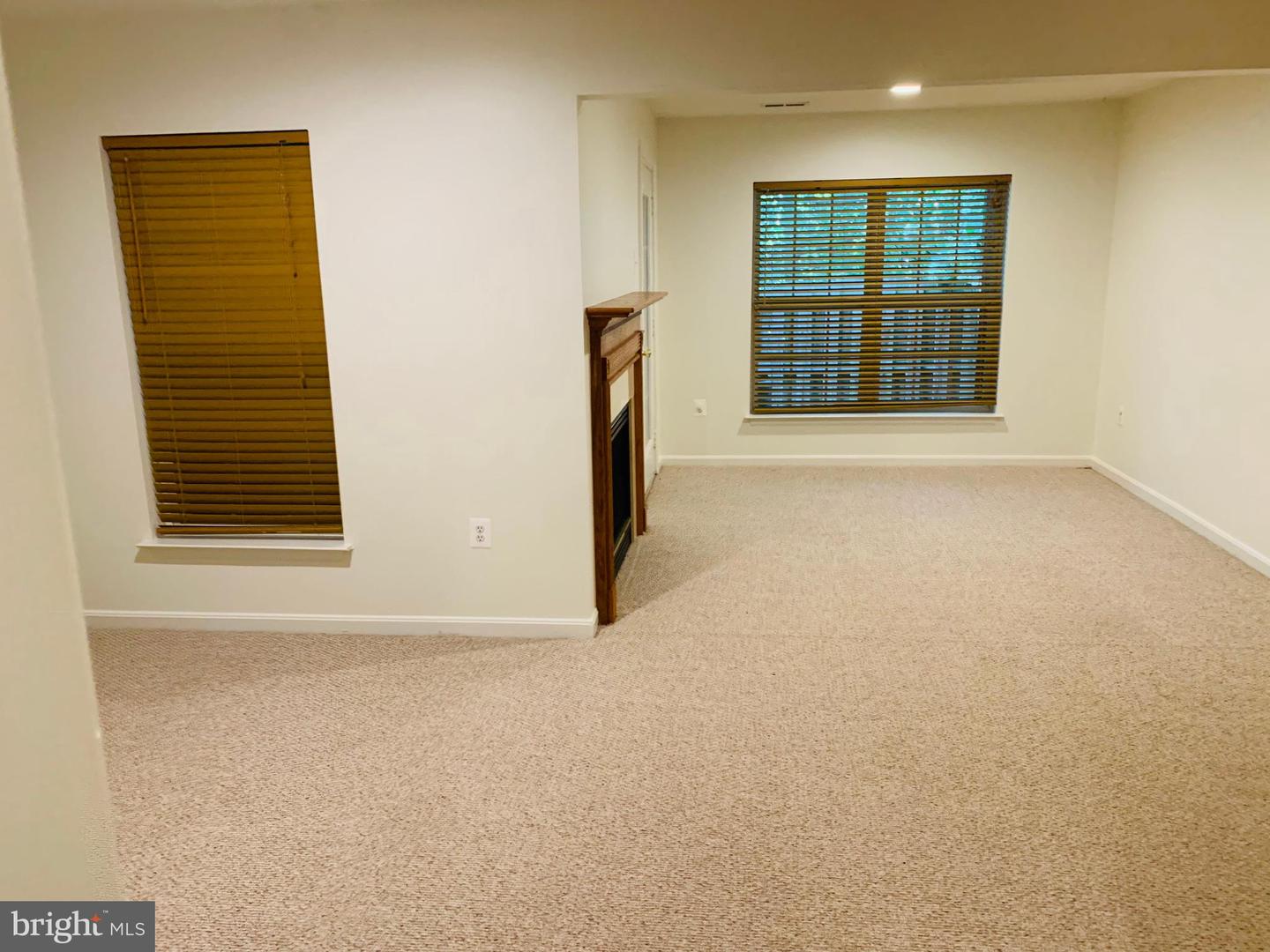 13706 Harvest Glen Way Property Photo 10