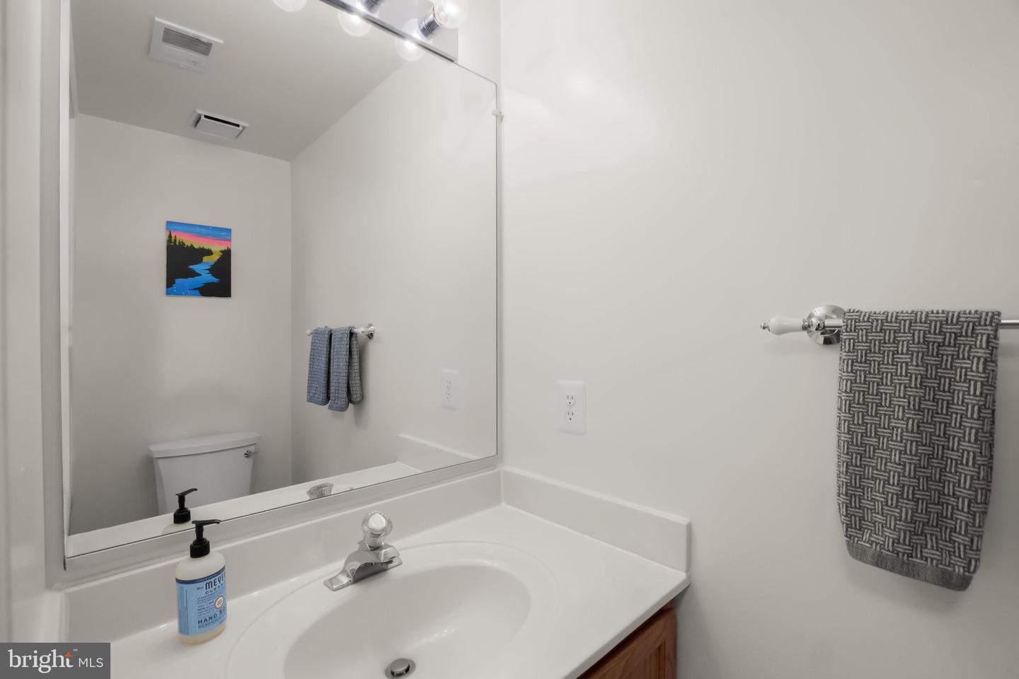 29 Highstream Ct #1027 Property Photo 11