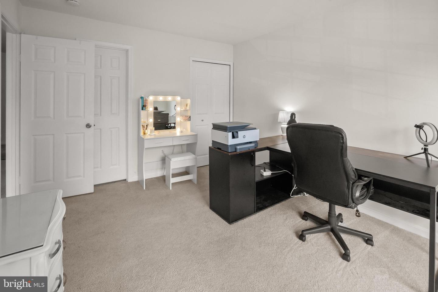 29 Highstream Ct #1027 Property Photo 14