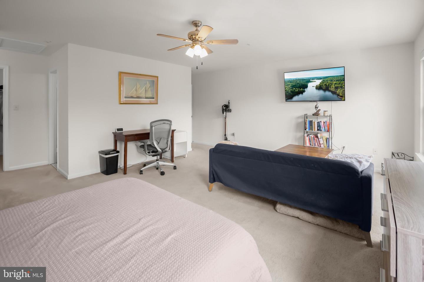 29 Highstream Ct #1027 Property Photo 19