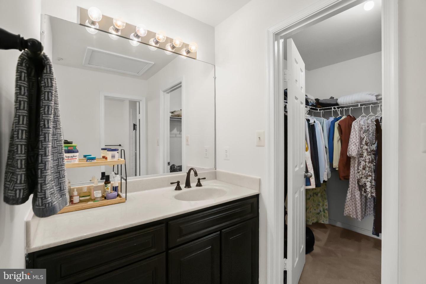 29 Highstream Ct #1027 Property Photo 20