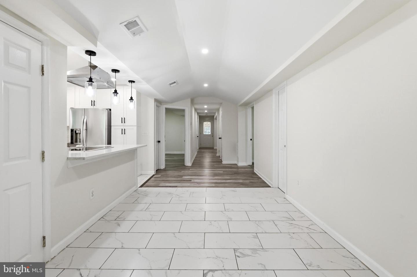 12820 Maple St Property Photo 10