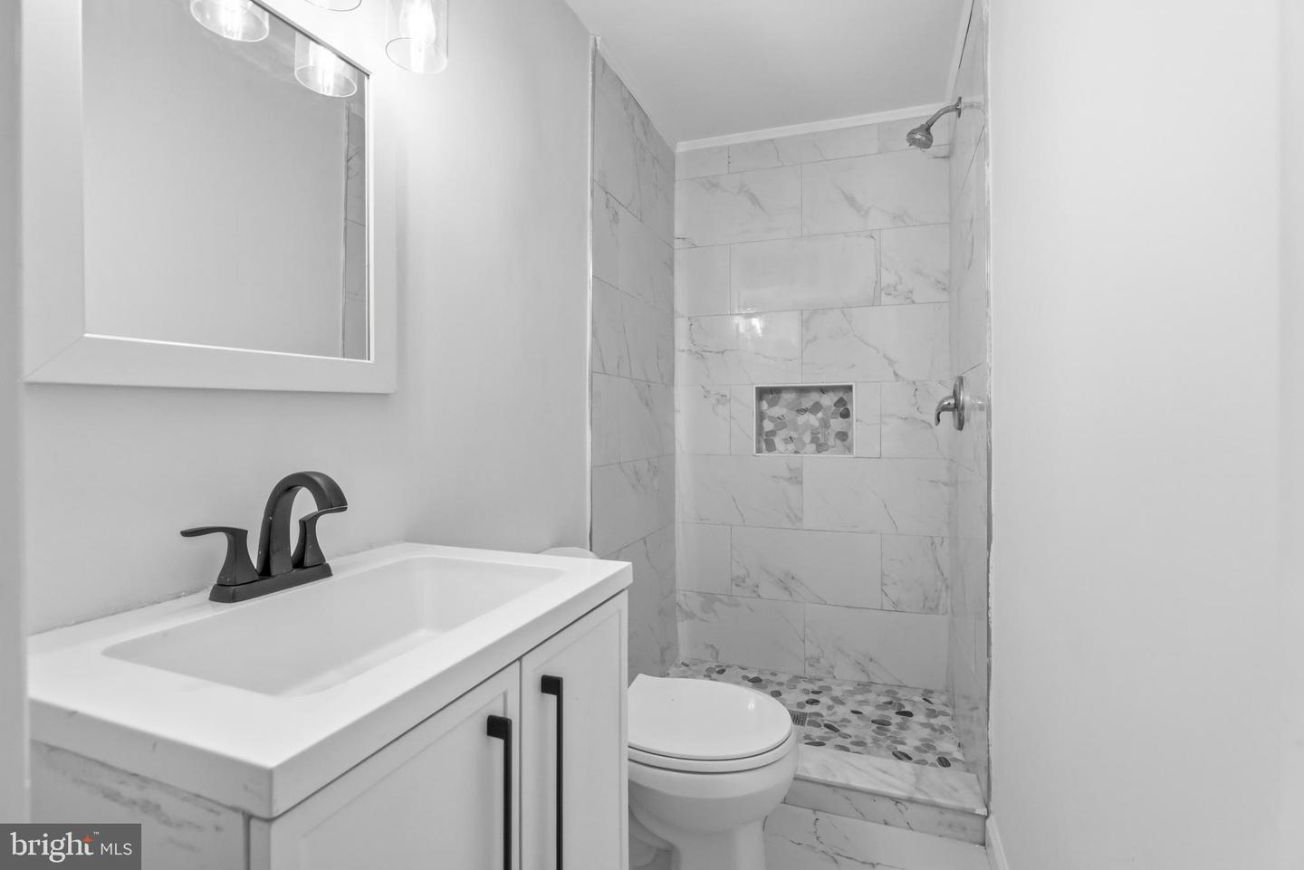 12820 Maple St Property Photo 18