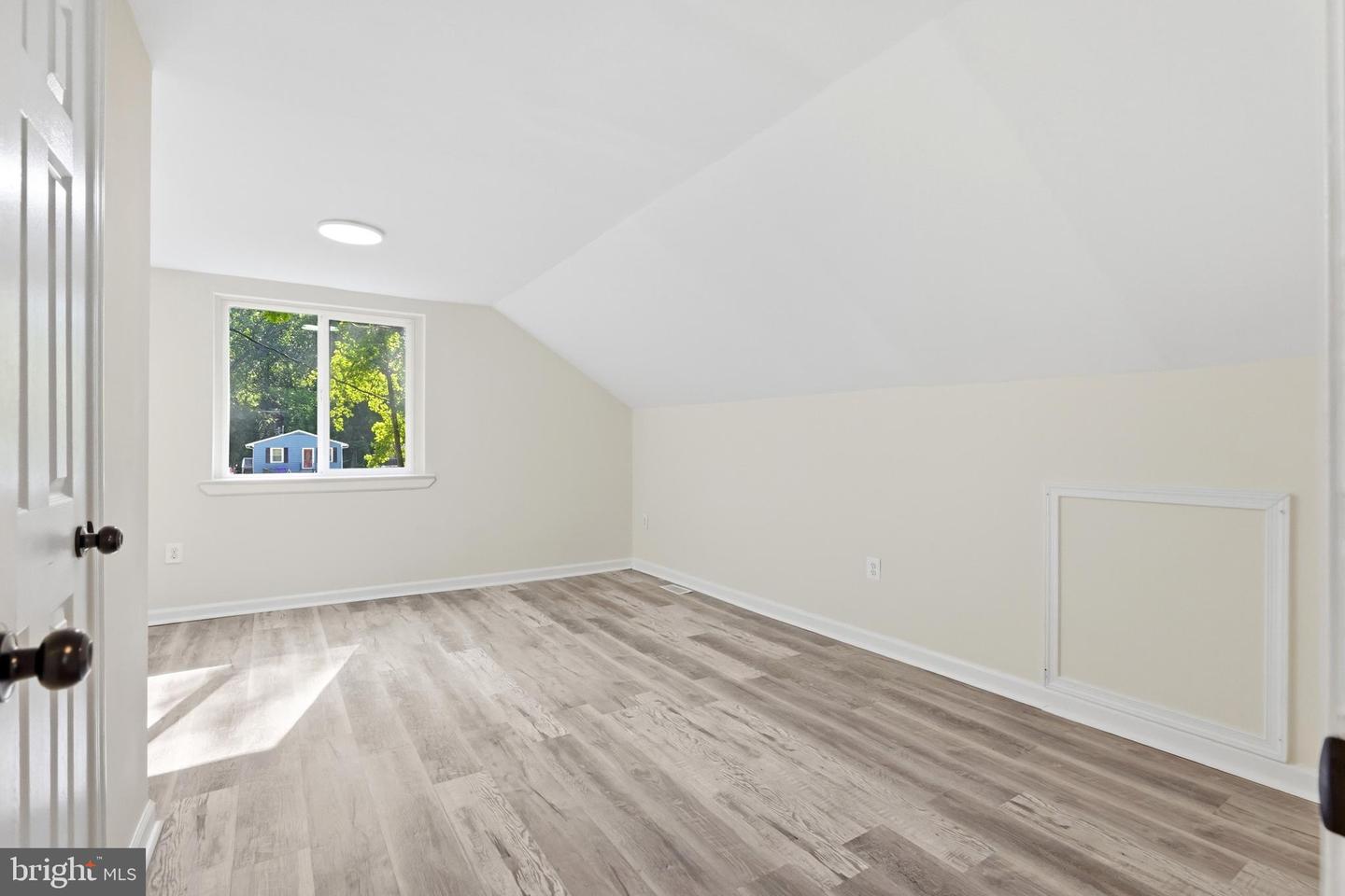 12820 Maple St Property Photo 25