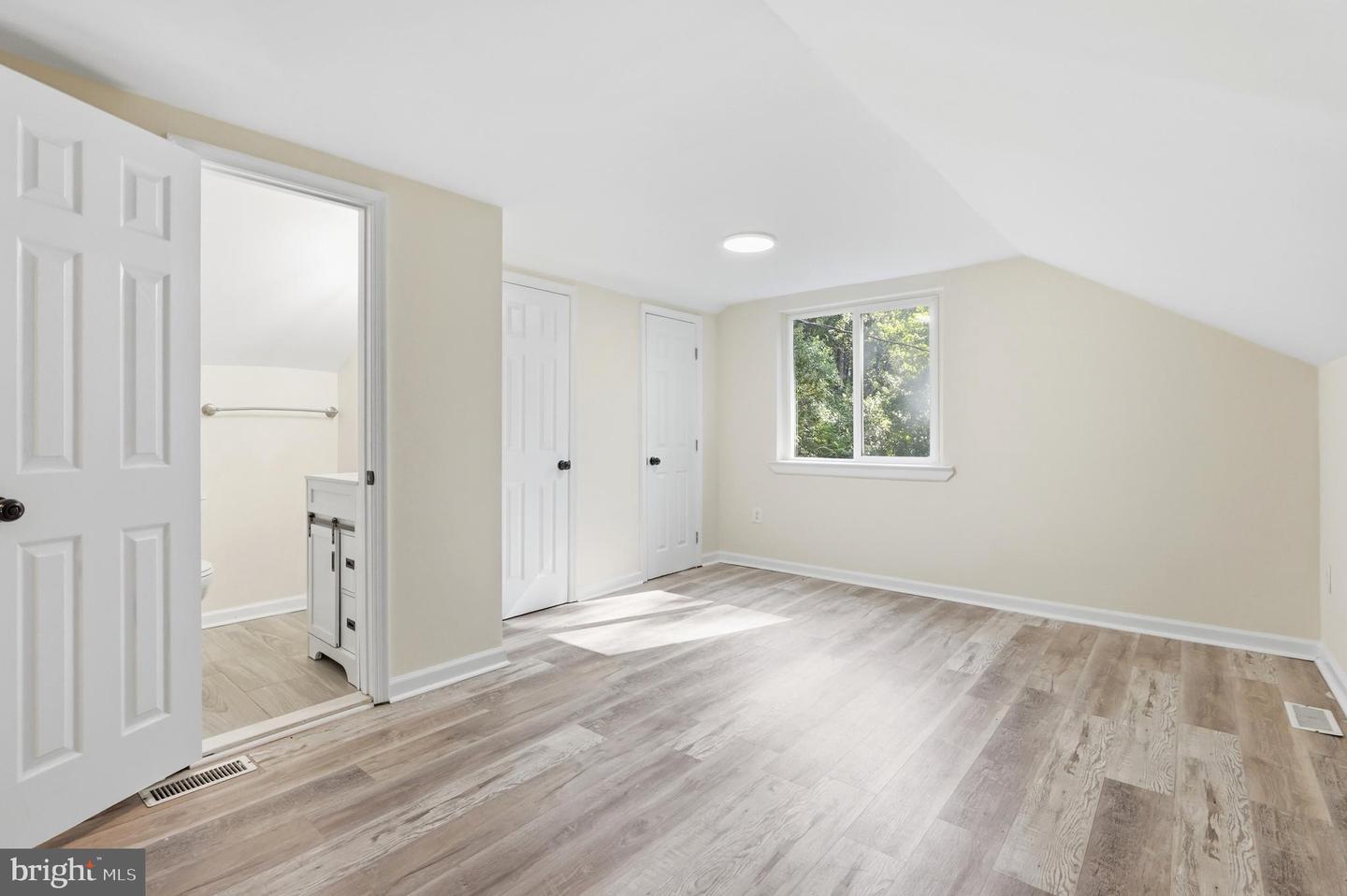 12820 Maple St Property Photo 26