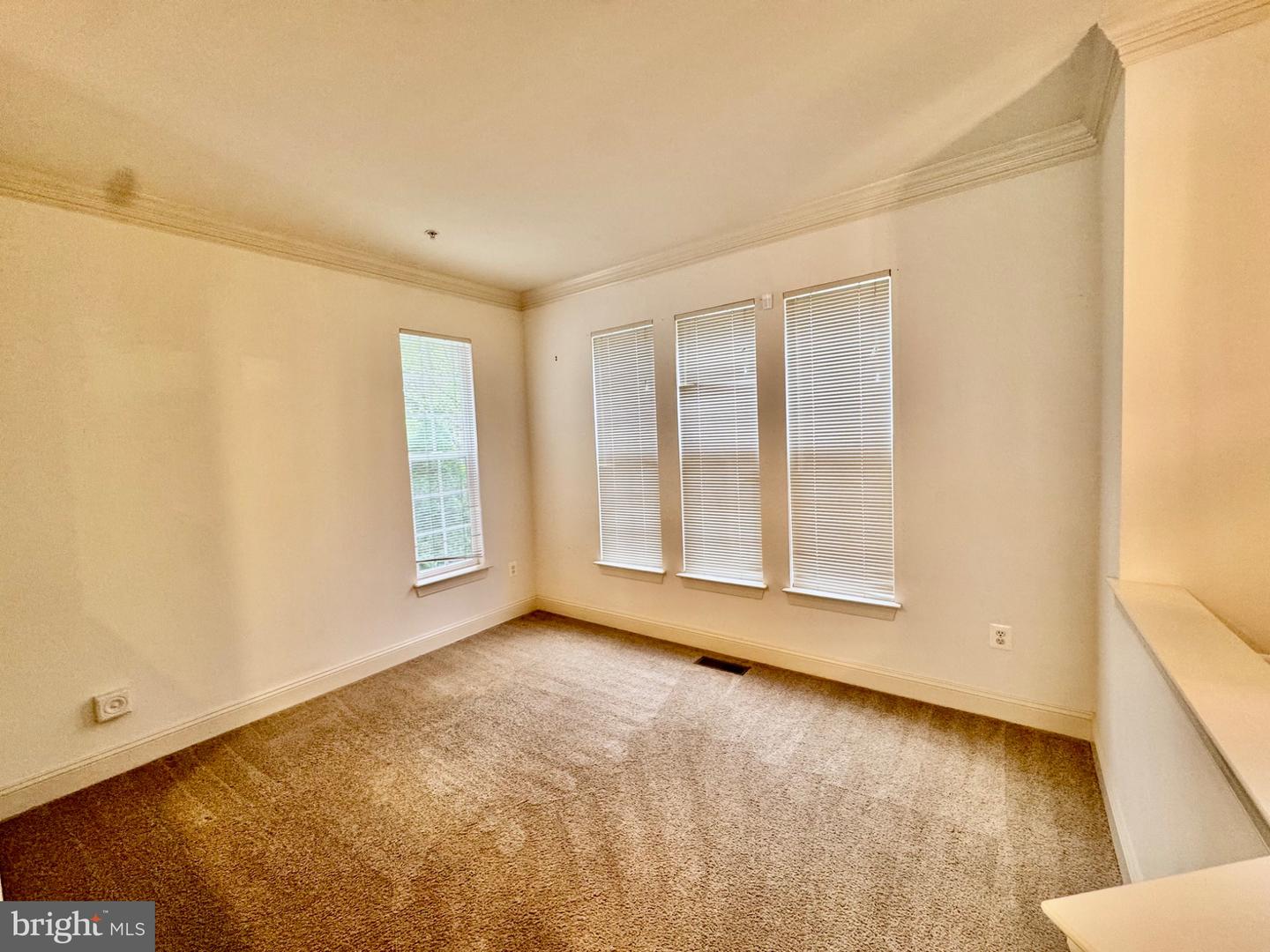 23517 Gardenside Pl Property Photo 6