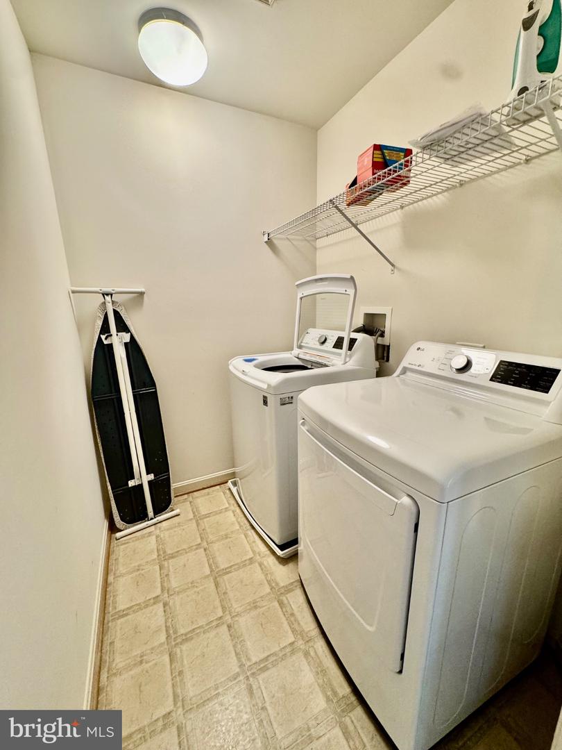 23517 Gardenside Pl Property Photo 16