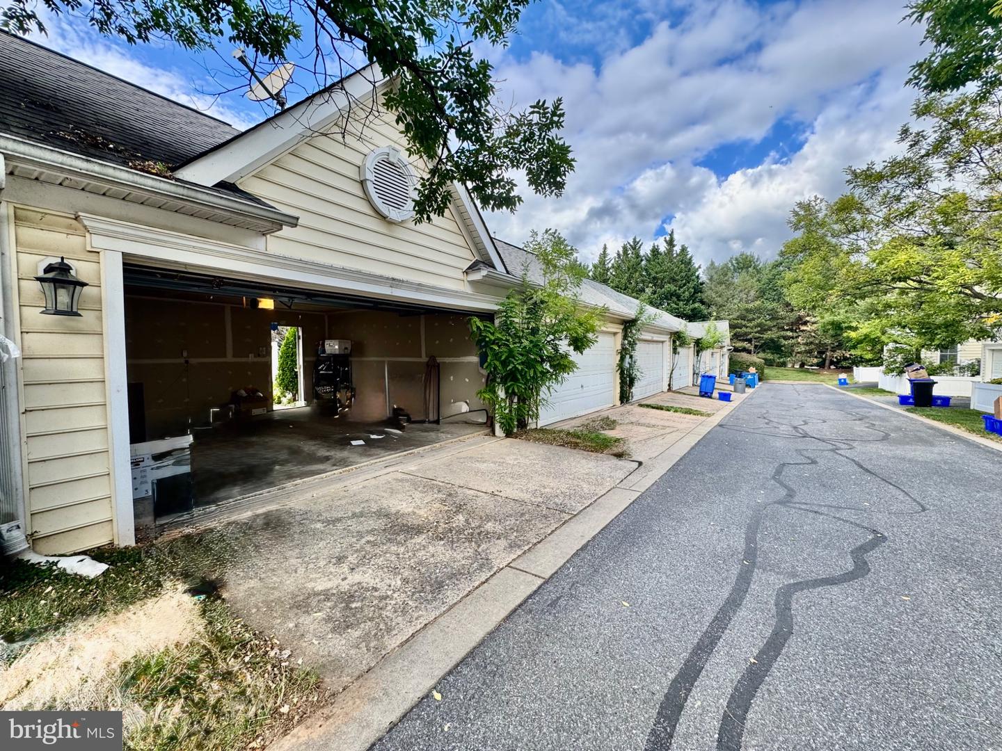 23517 Gardenside Pl Property Photo 28