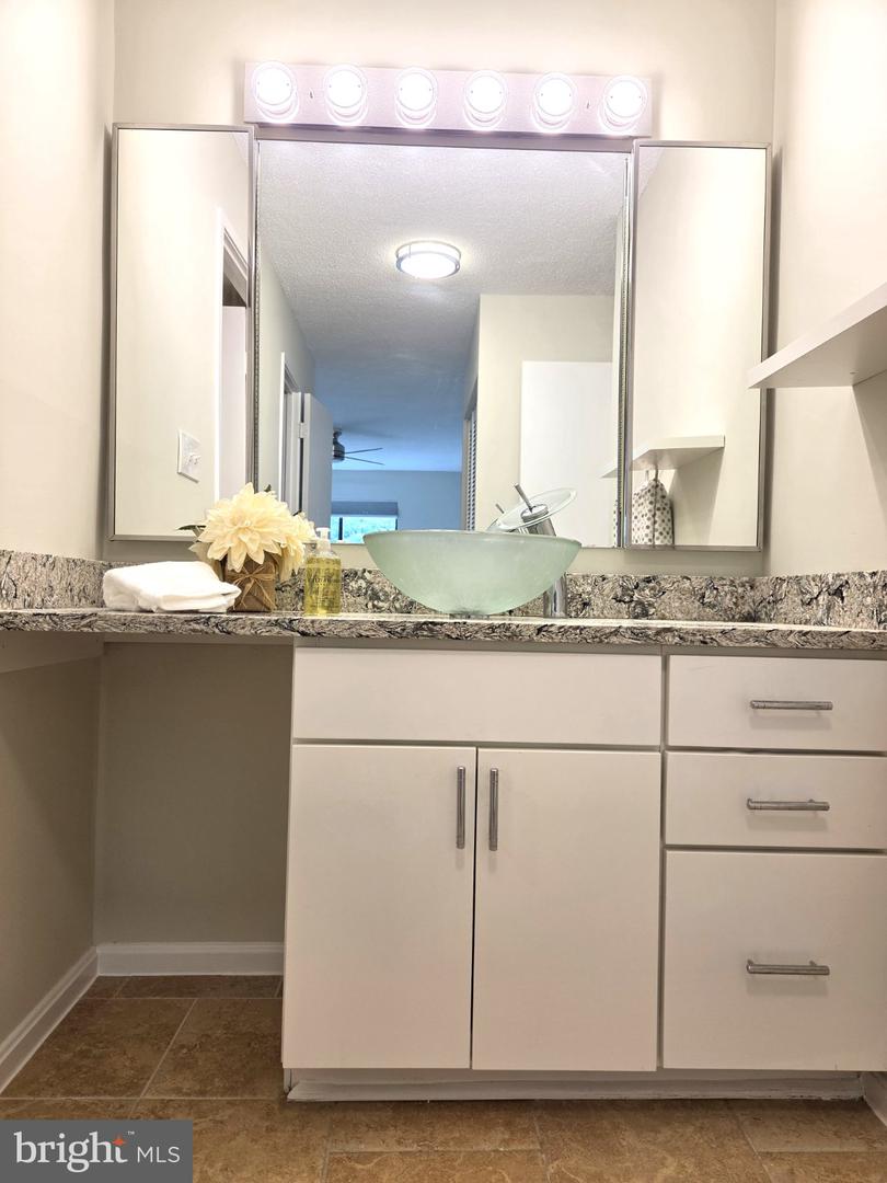 15107 Interlachen Dr #2-517 Property Photo 13