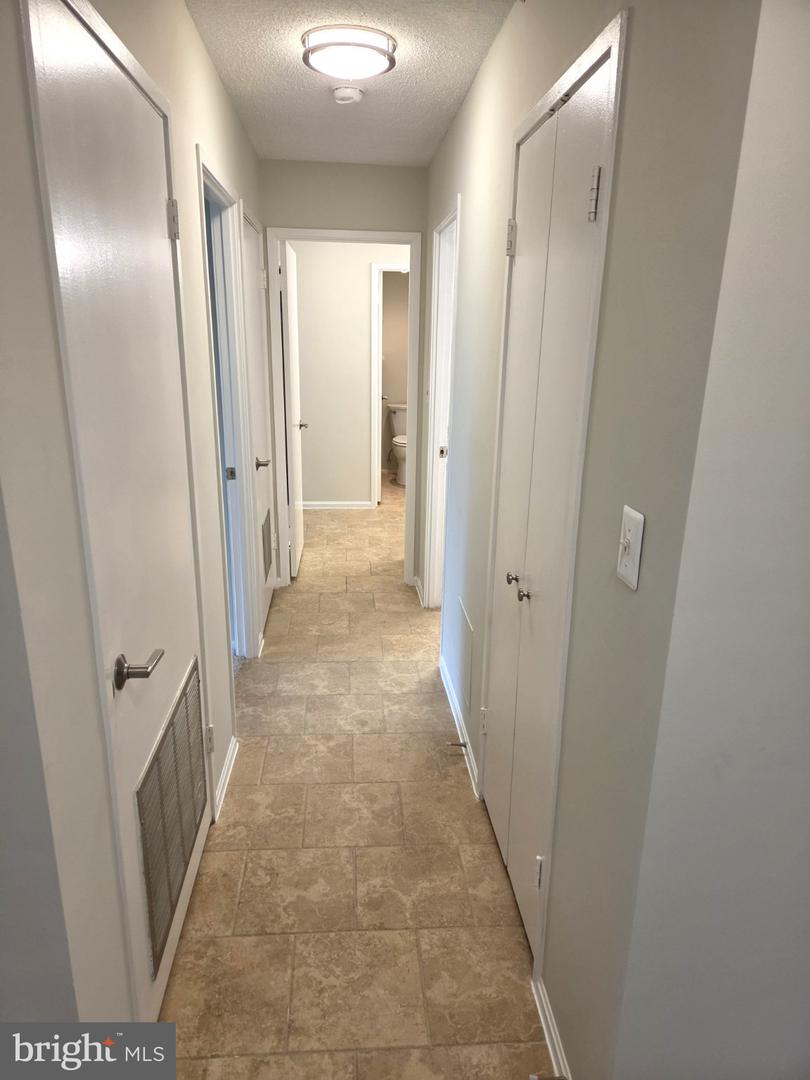 15107 Interlachen Dr #2-517 Property Photo 17
