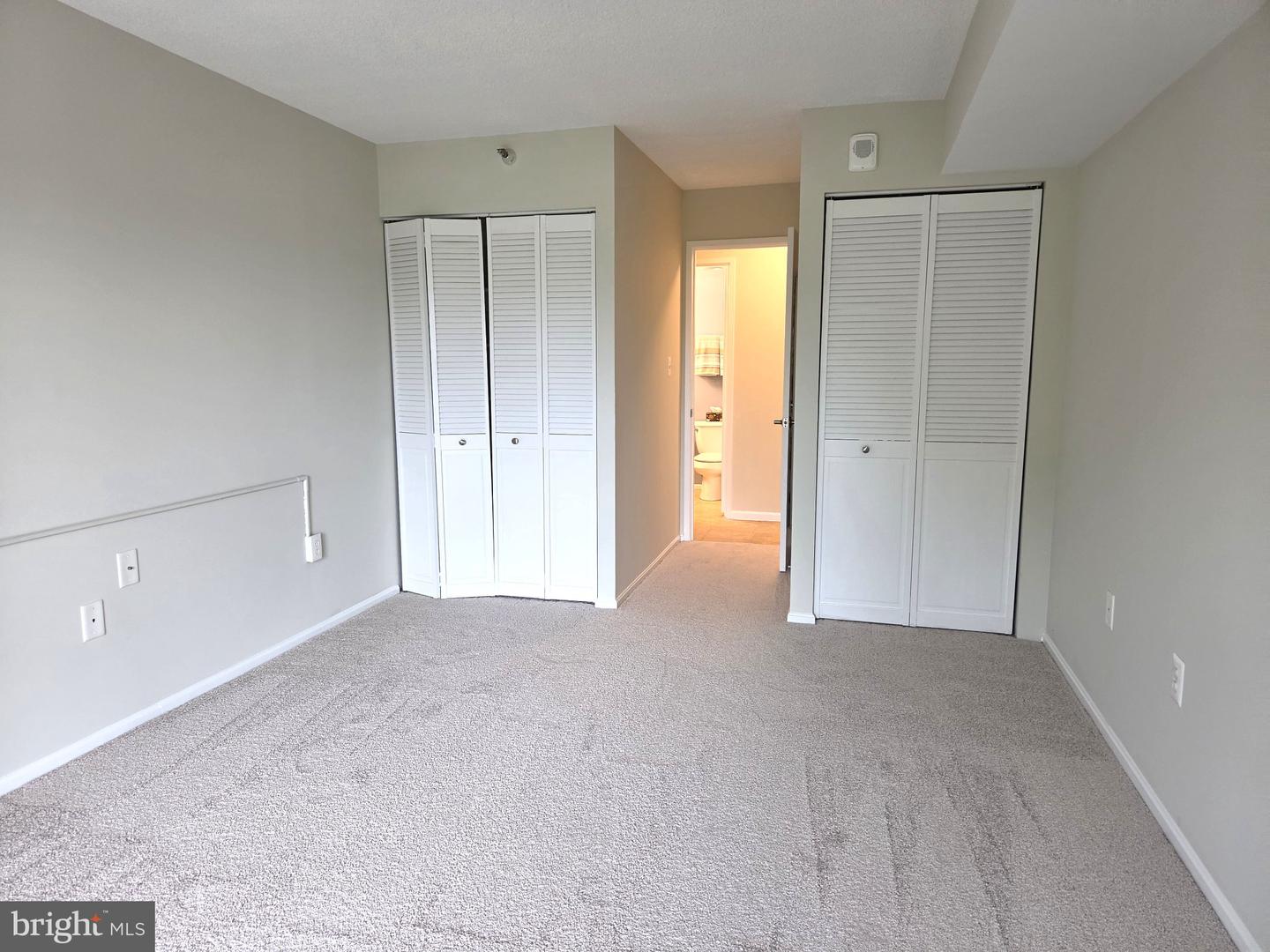 15107 Interlachen Dr #2-517 Property Photo 21