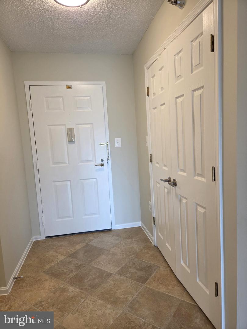 15107 Interlachen Dr #2-517 Property Photo 25