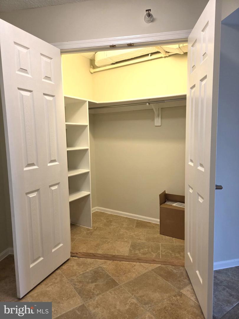 15107 Interlachen Dr #2-517 Property Photo 27