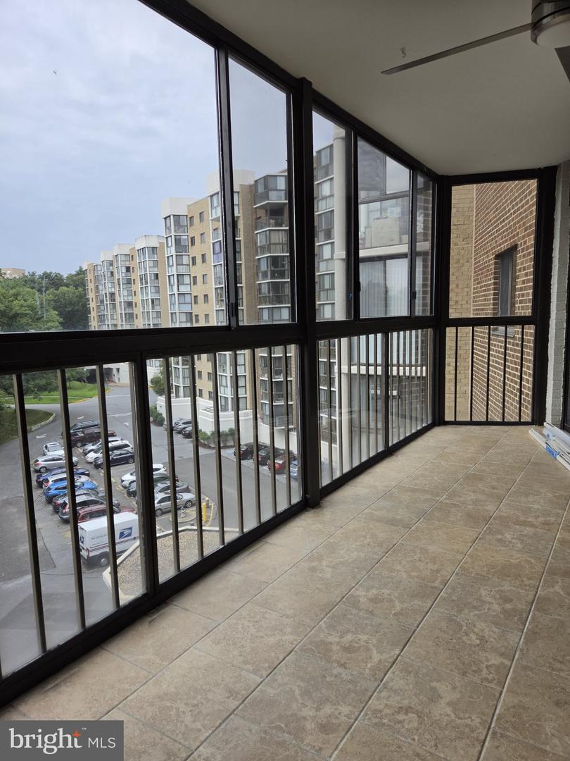 15107 Interlachen Dr #2-517 Property Photo 30