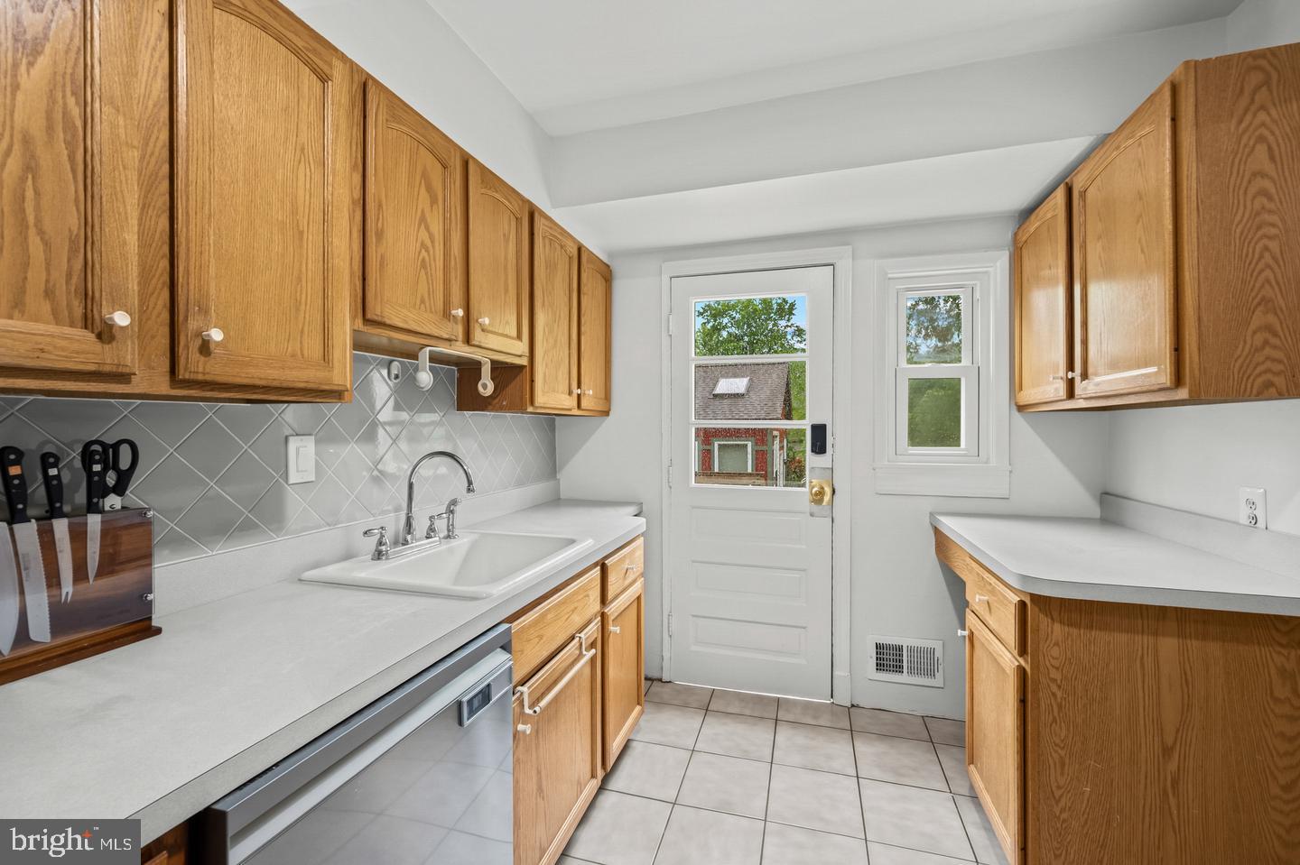 1708 Brisbane St Property Photo 14