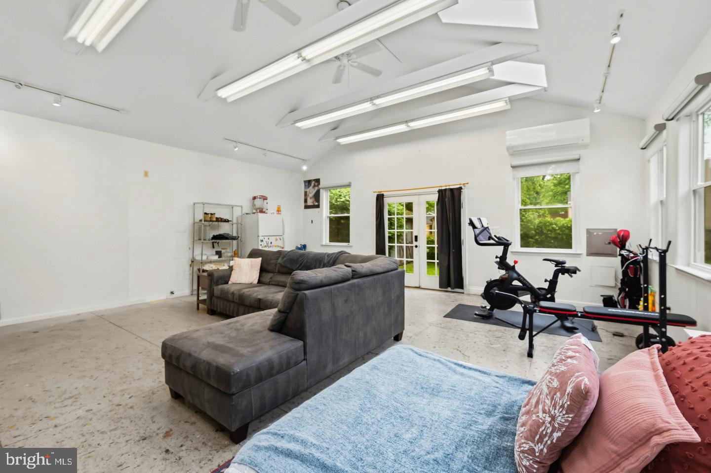 1708 Brisbane St Property Photo 33