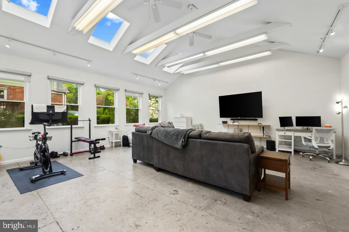 1708 Brisbane St Property Photo 35