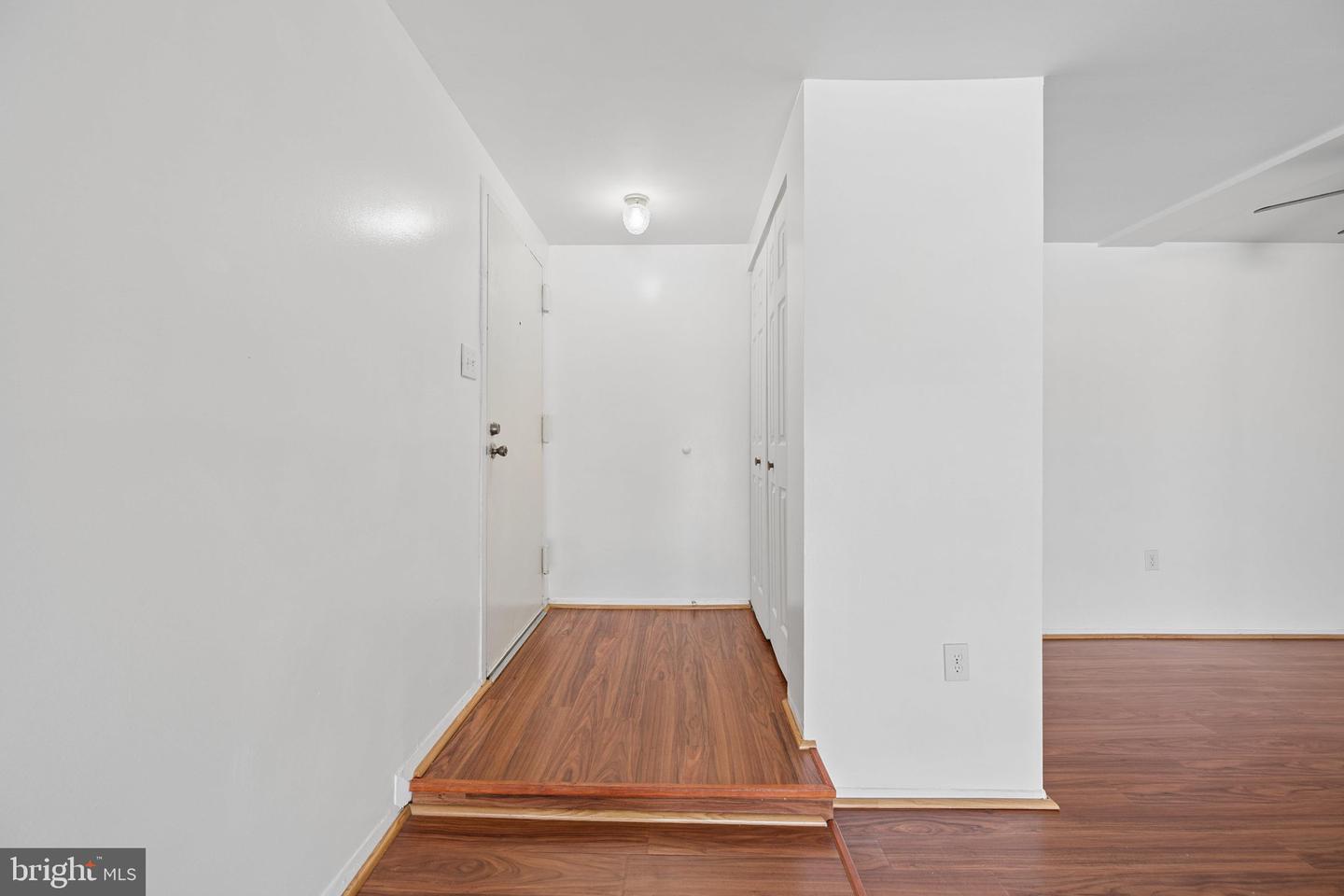 412 Girard St #204 Property Photo 6
