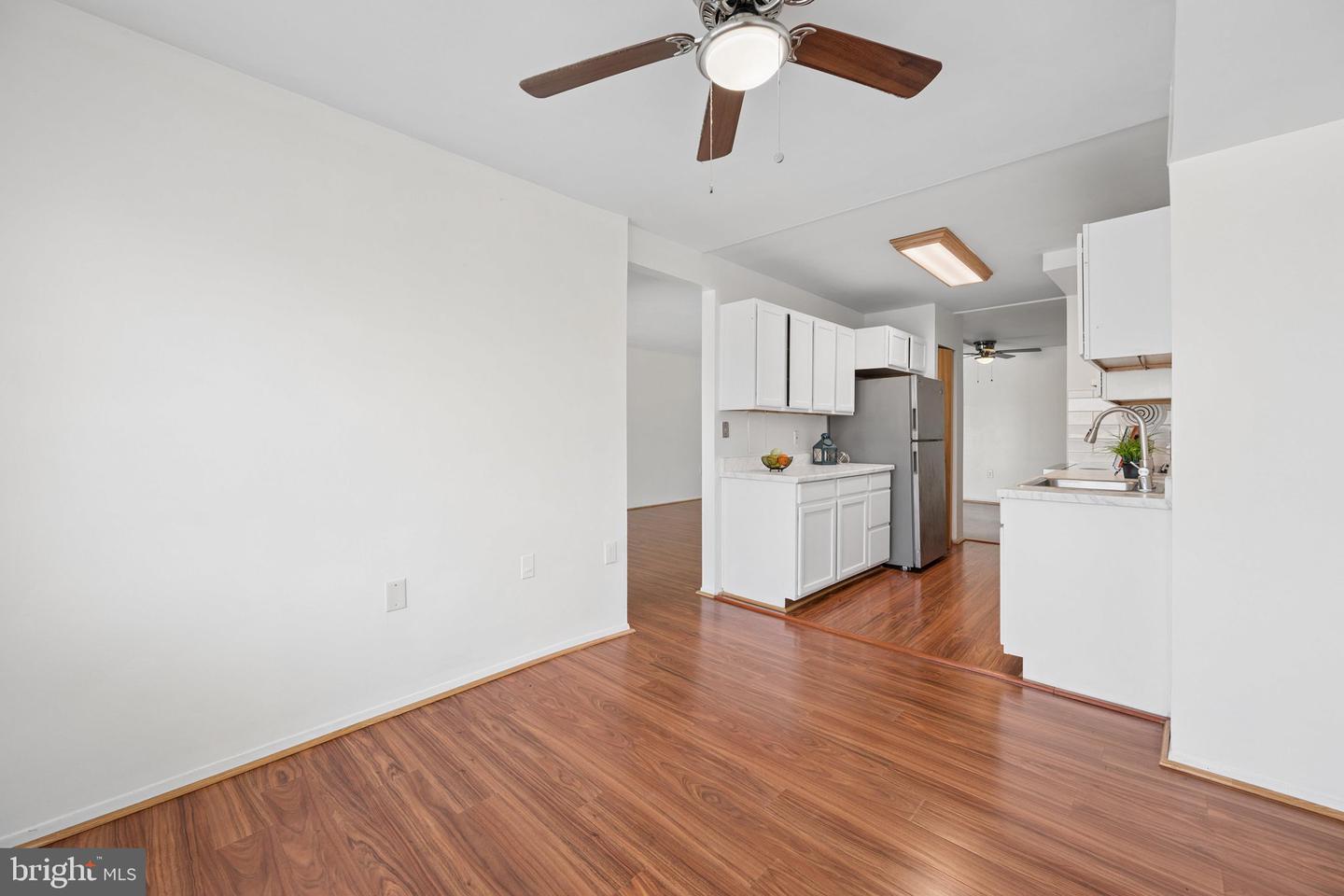412 Girard St #204 Property Photo 22