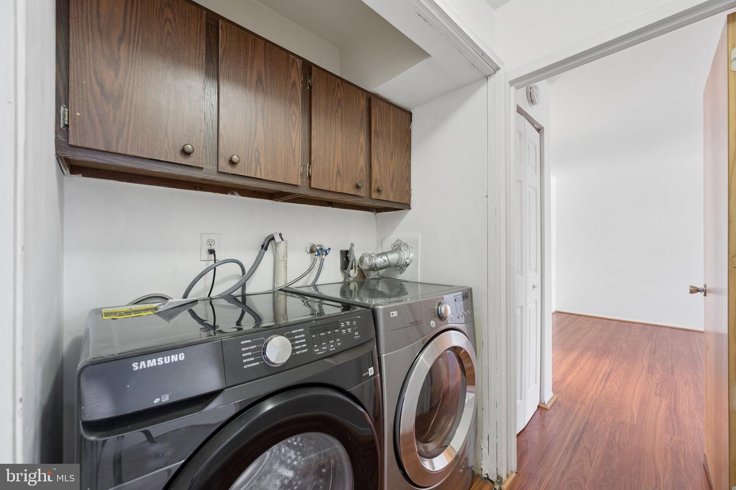 412 Girard St #204 Property Photo 24