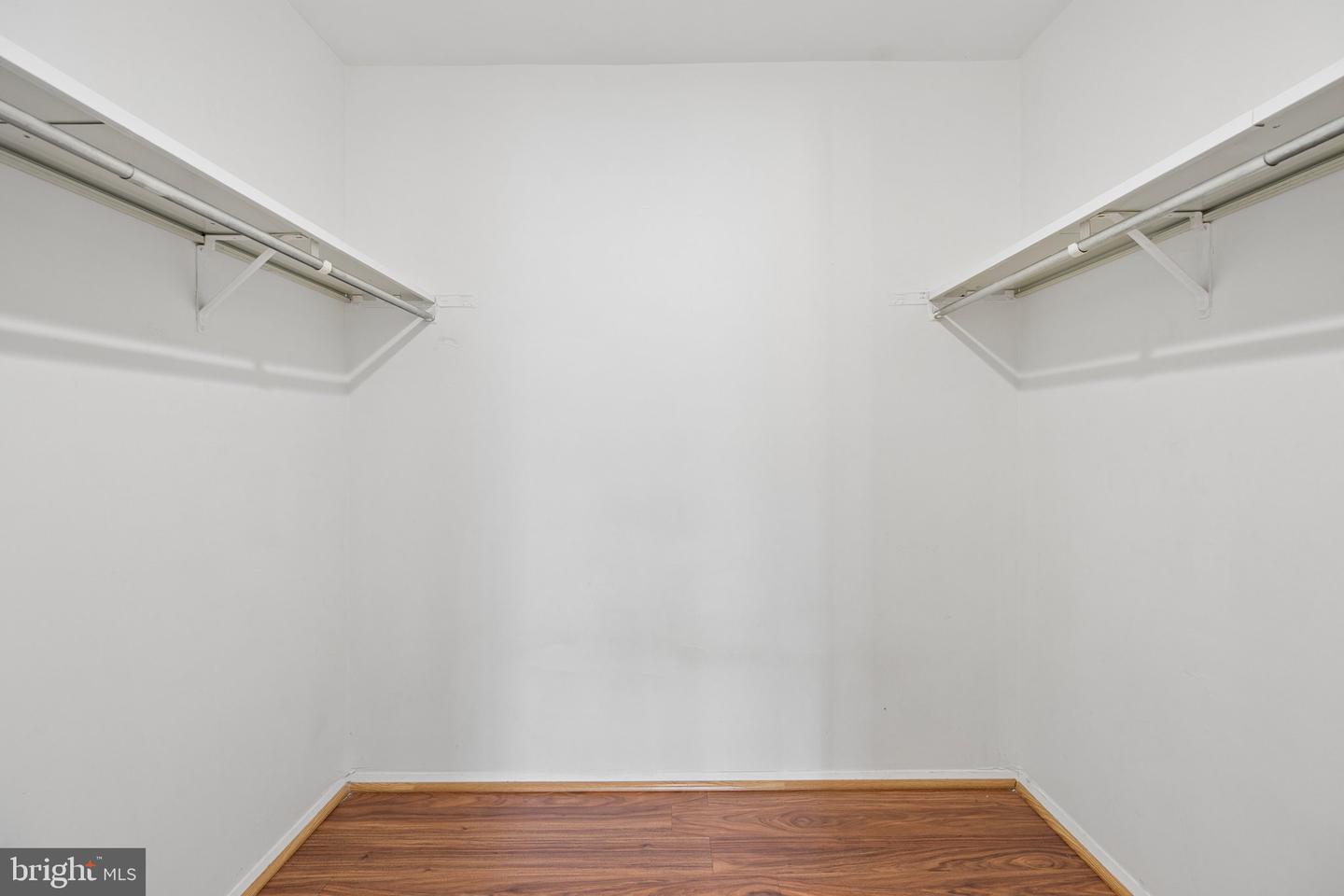 412 Girard St #204 Property Photo 28