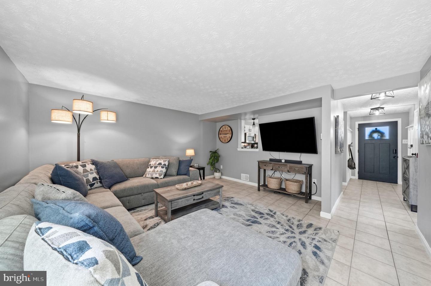 7402 Tarfside Ln Property Photo 10