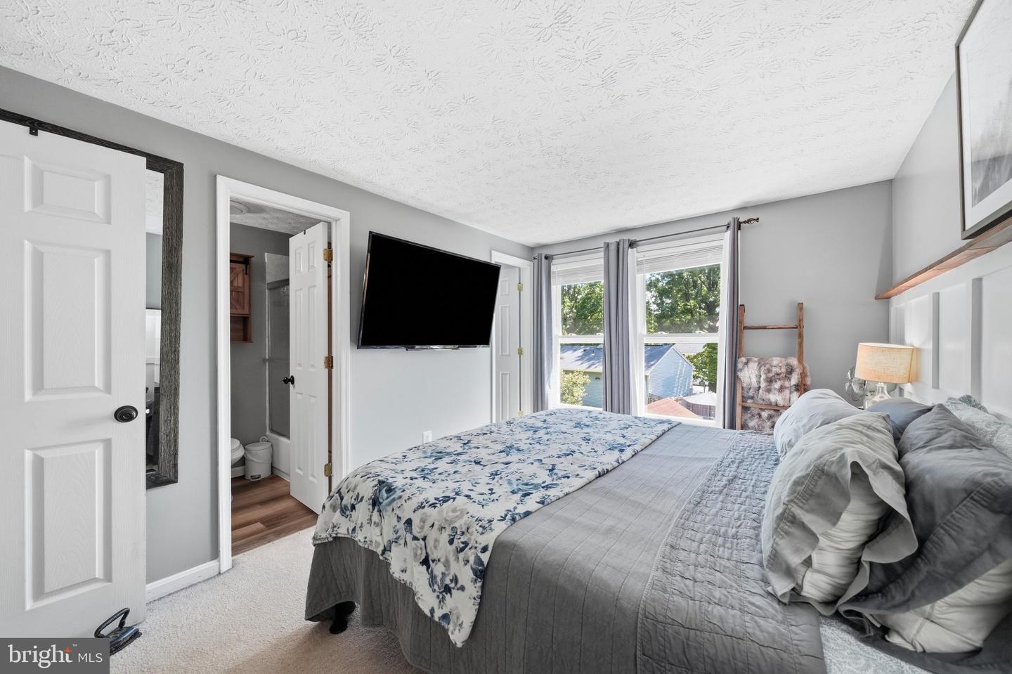 7402 Tarfside Ln Property Photo 15