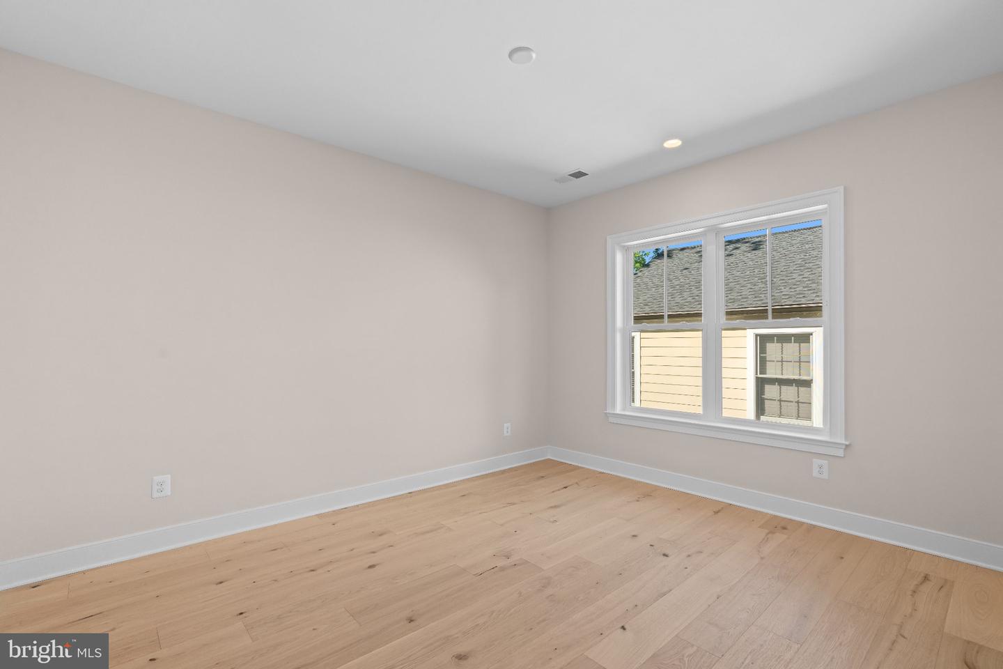 5104 Fairglen Ln Property Photo 51
