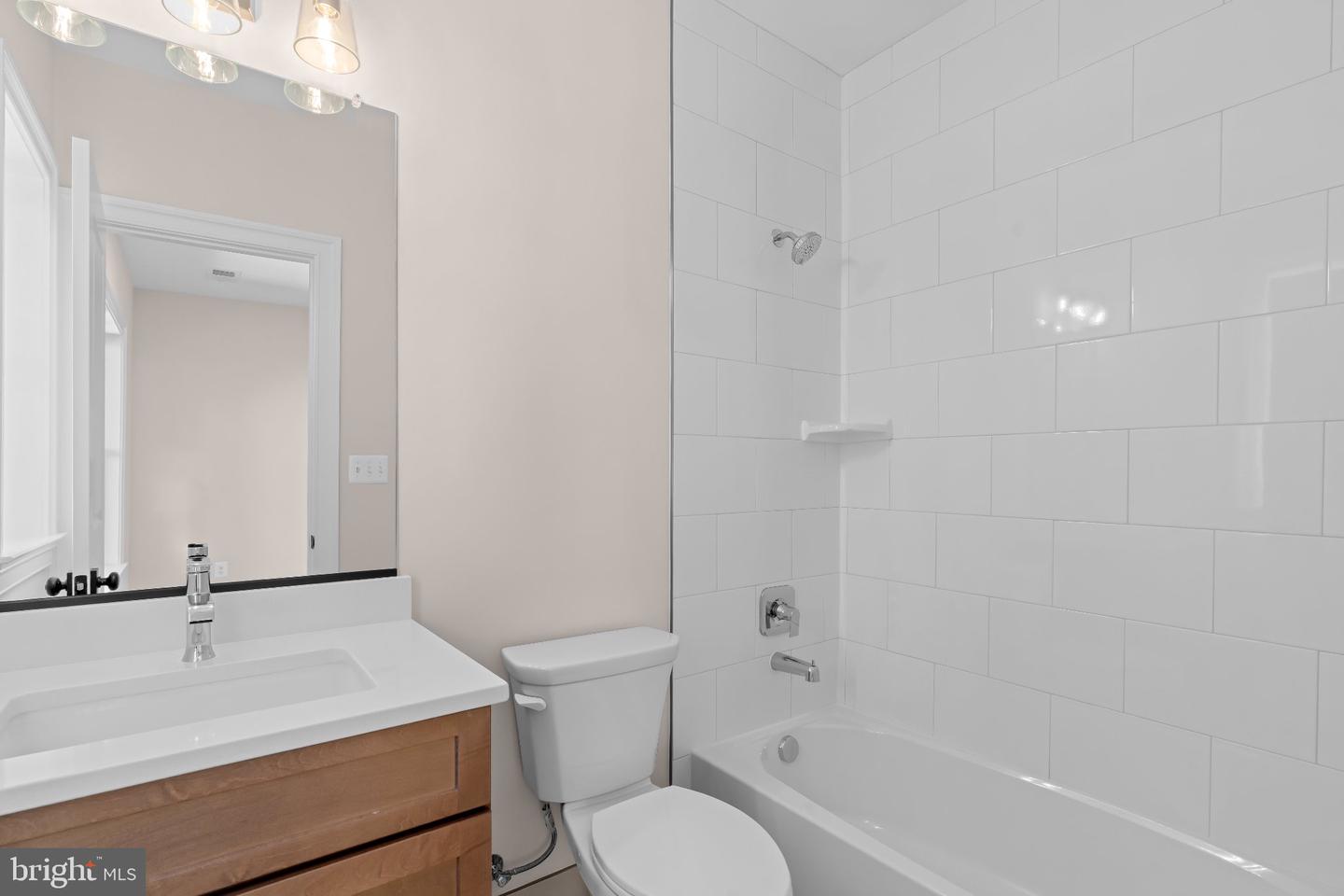 5104 Fairglen Ln Property Photo 55