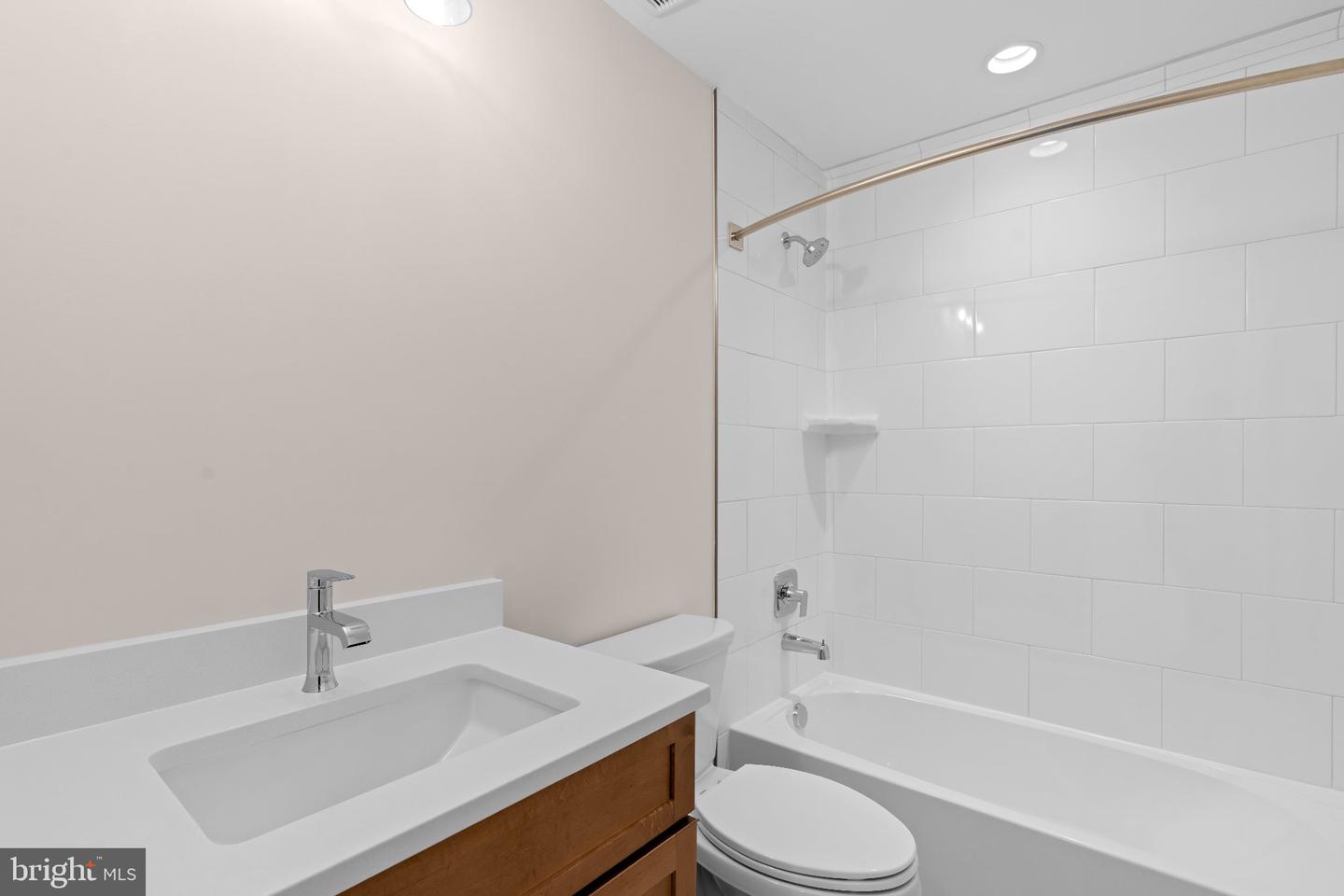 5104 Fairglen Ln Property Photo 66