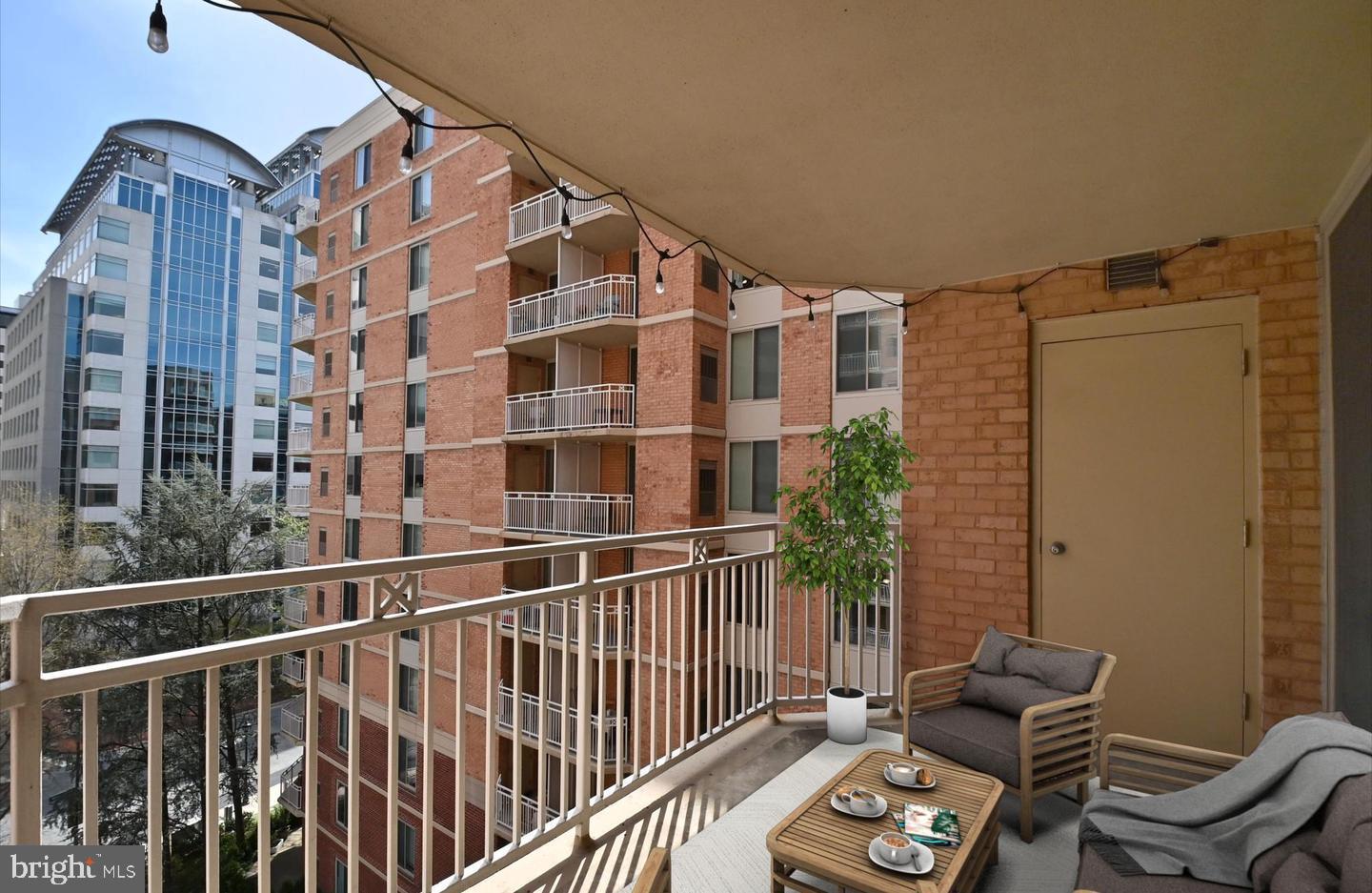 7500 Woodmont Ave #s712 Property Photo 25