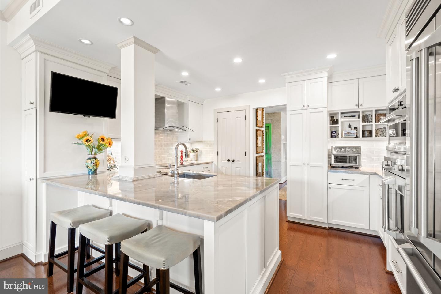 8101 Connecticut Ave #s700 Property Photo 1