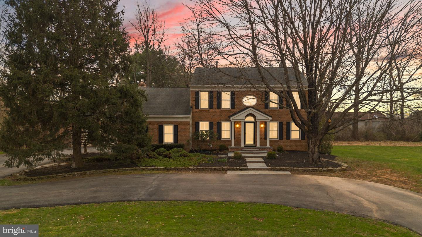 5820 Winegrove Ct Property Photo 1