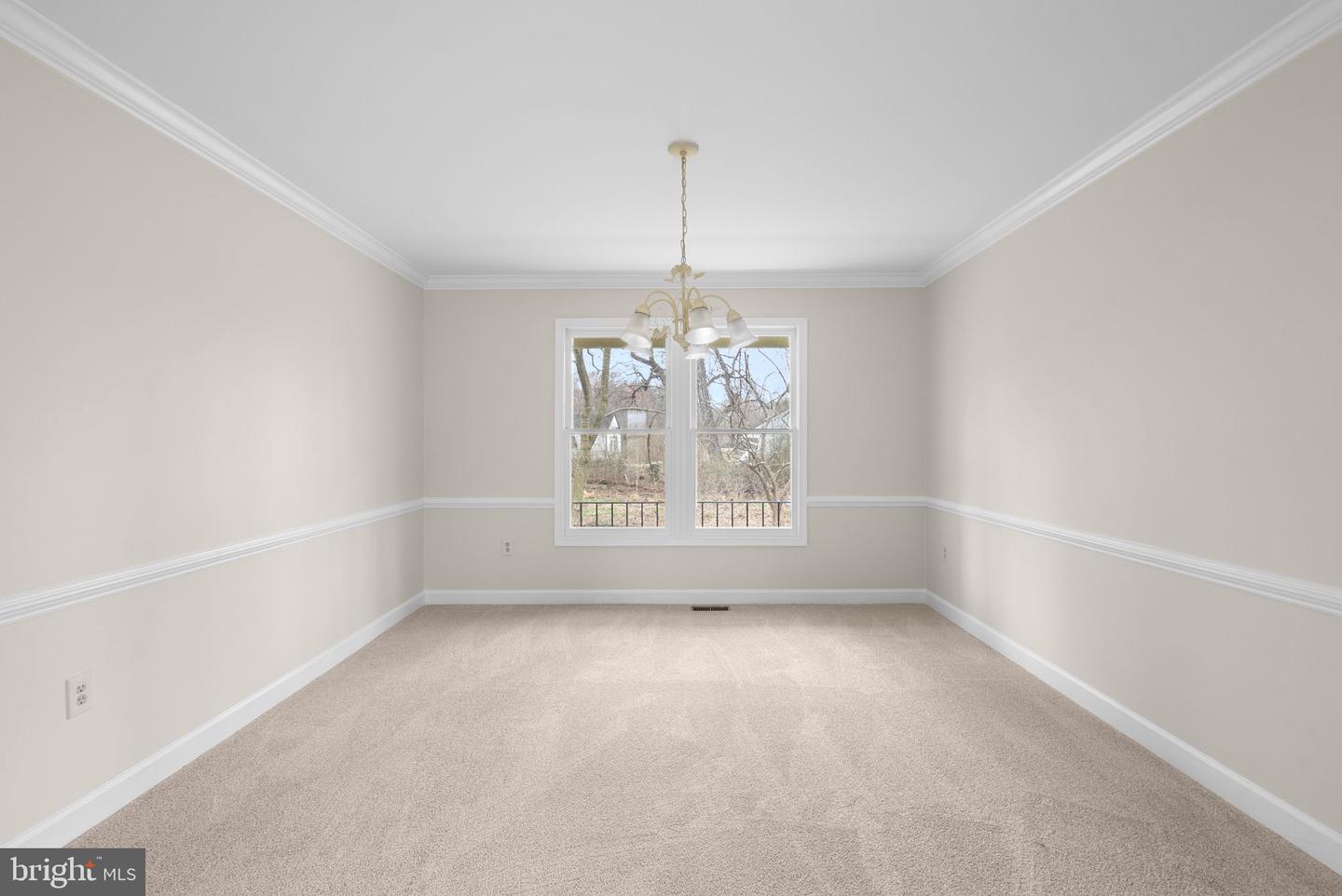 5820 Winegrove Ct Property Photo 24