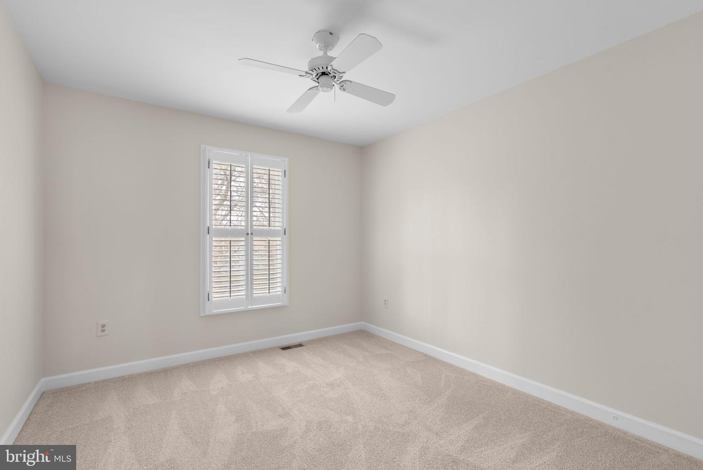 5820 Winegrove Ct Property Photo 30