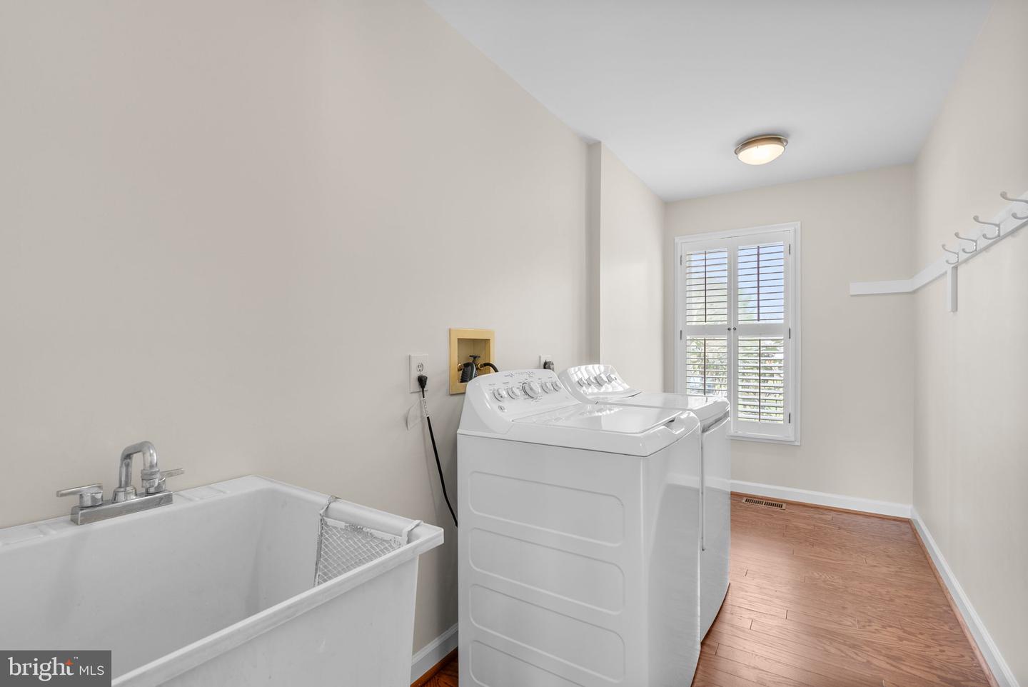 5820 Winegrove Ct Property Photo 48