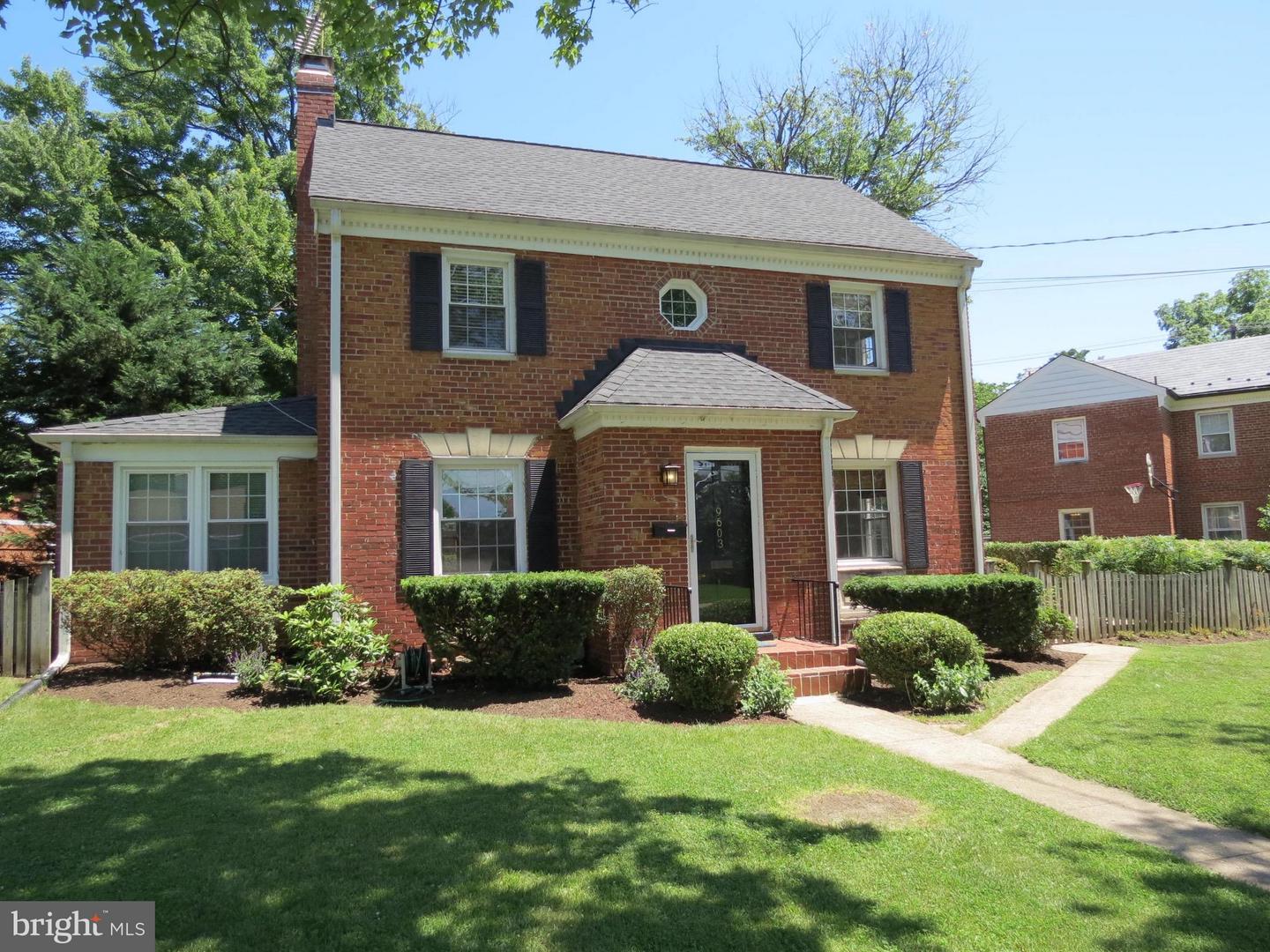 9603 EVERGREEN ST Property Photo 1