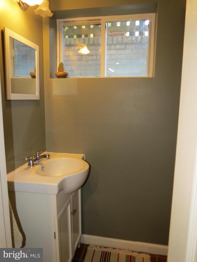 9603 Evergreen St Property Photo 16
