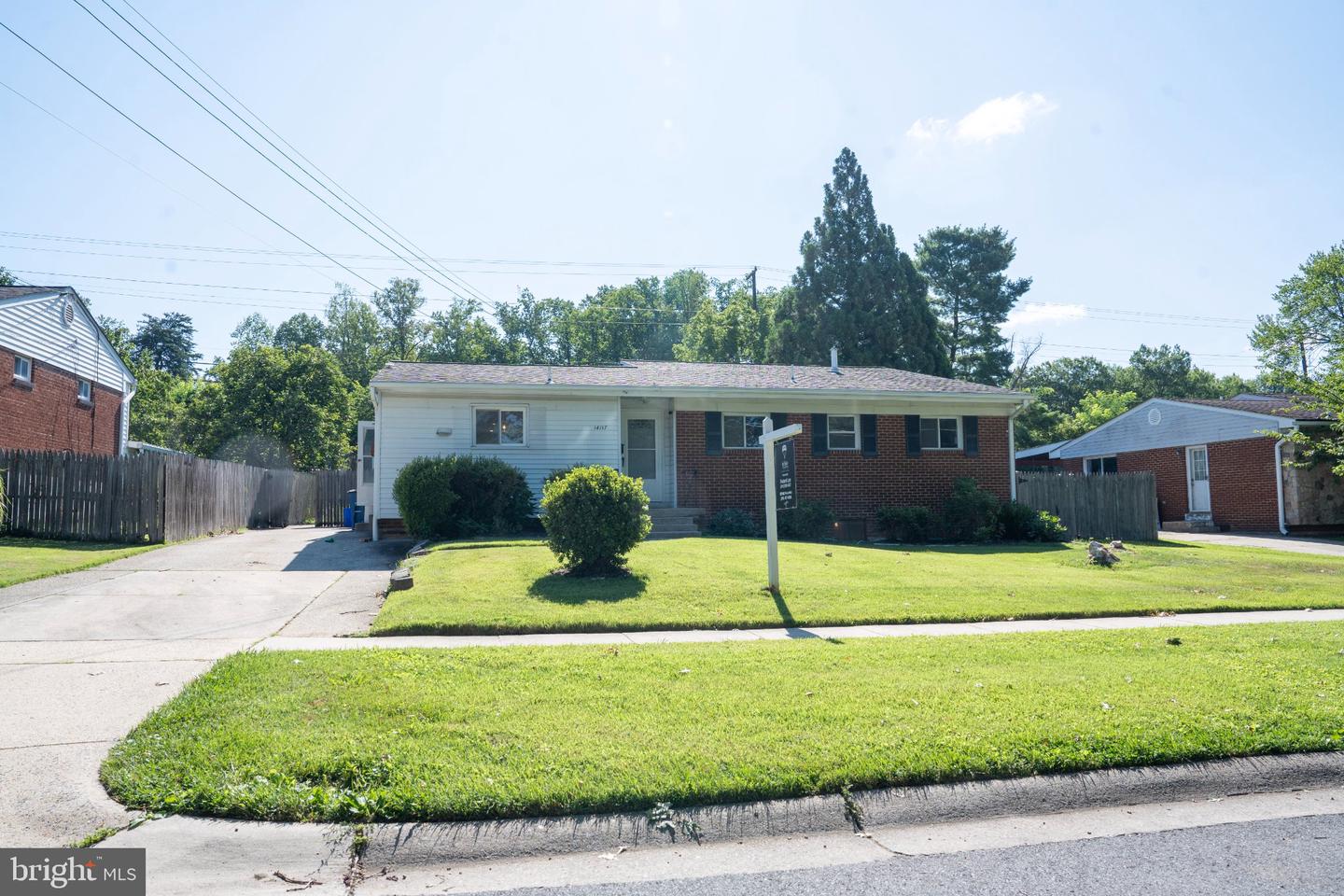 14117 London Ln Property Photo 1