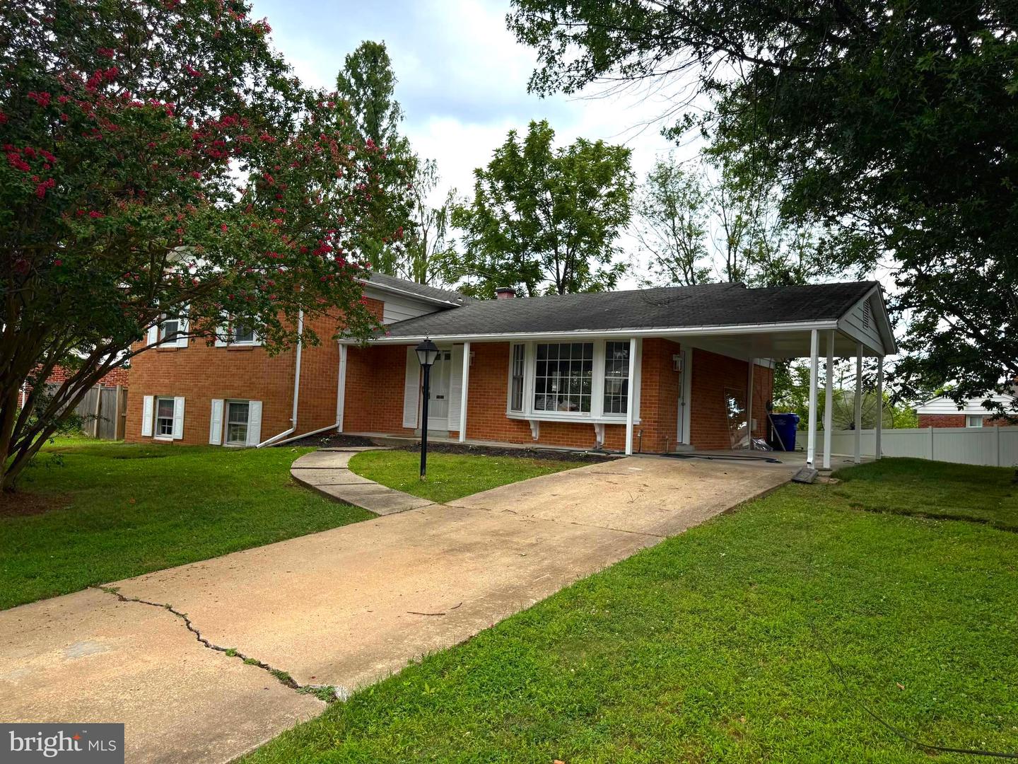 13128 Fernedge Rd Property Photo 3