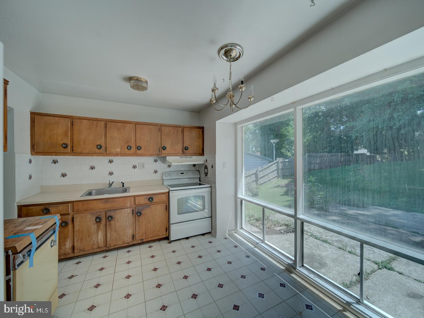 12715 Barbara Rd Property Photo 14