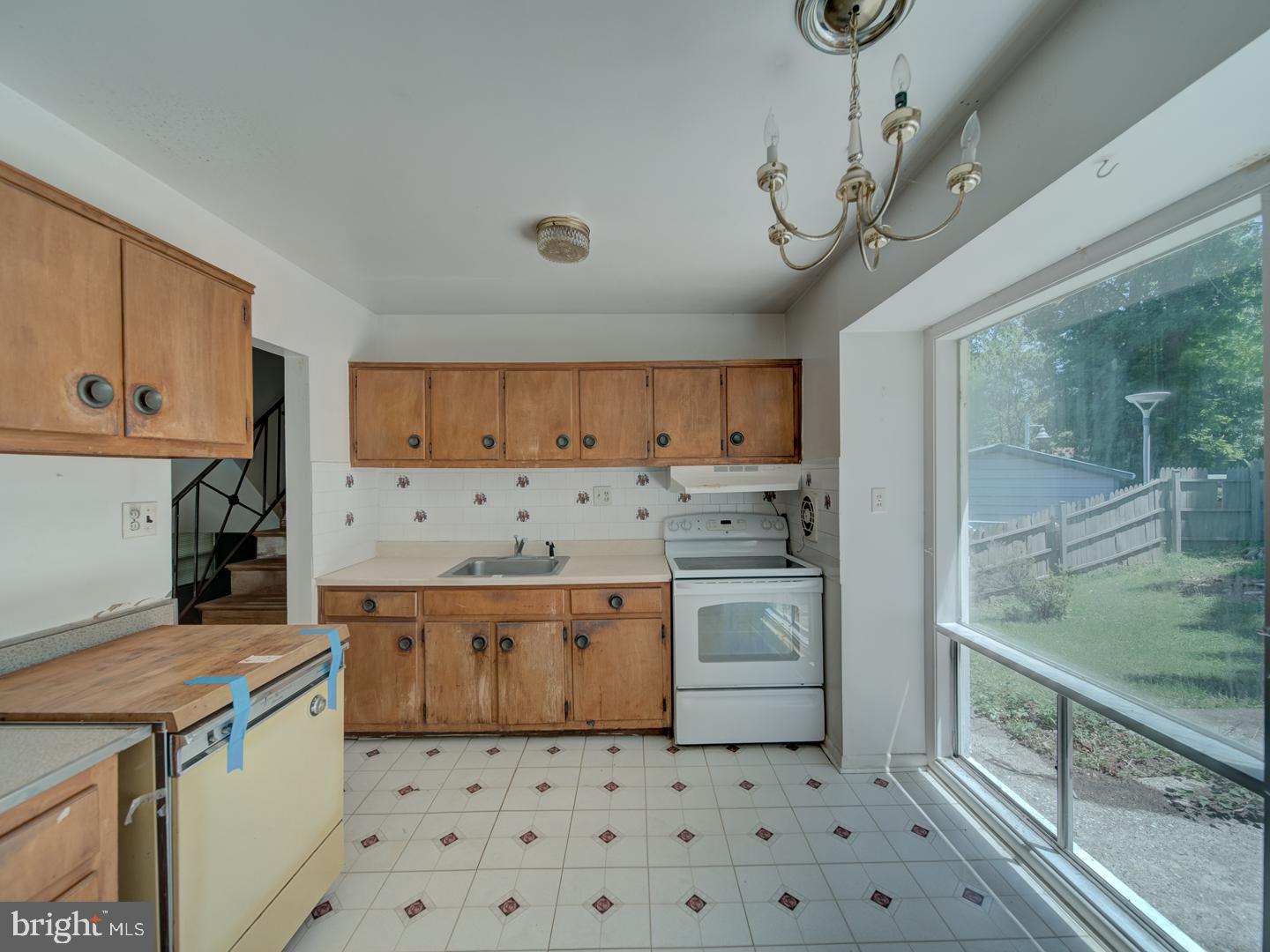 12715 Barbara Rd Property Photo 15