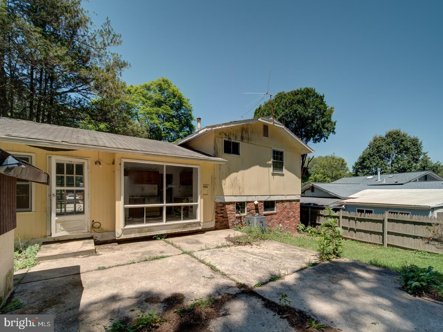 12715 Barbara Rd Property Photo 46