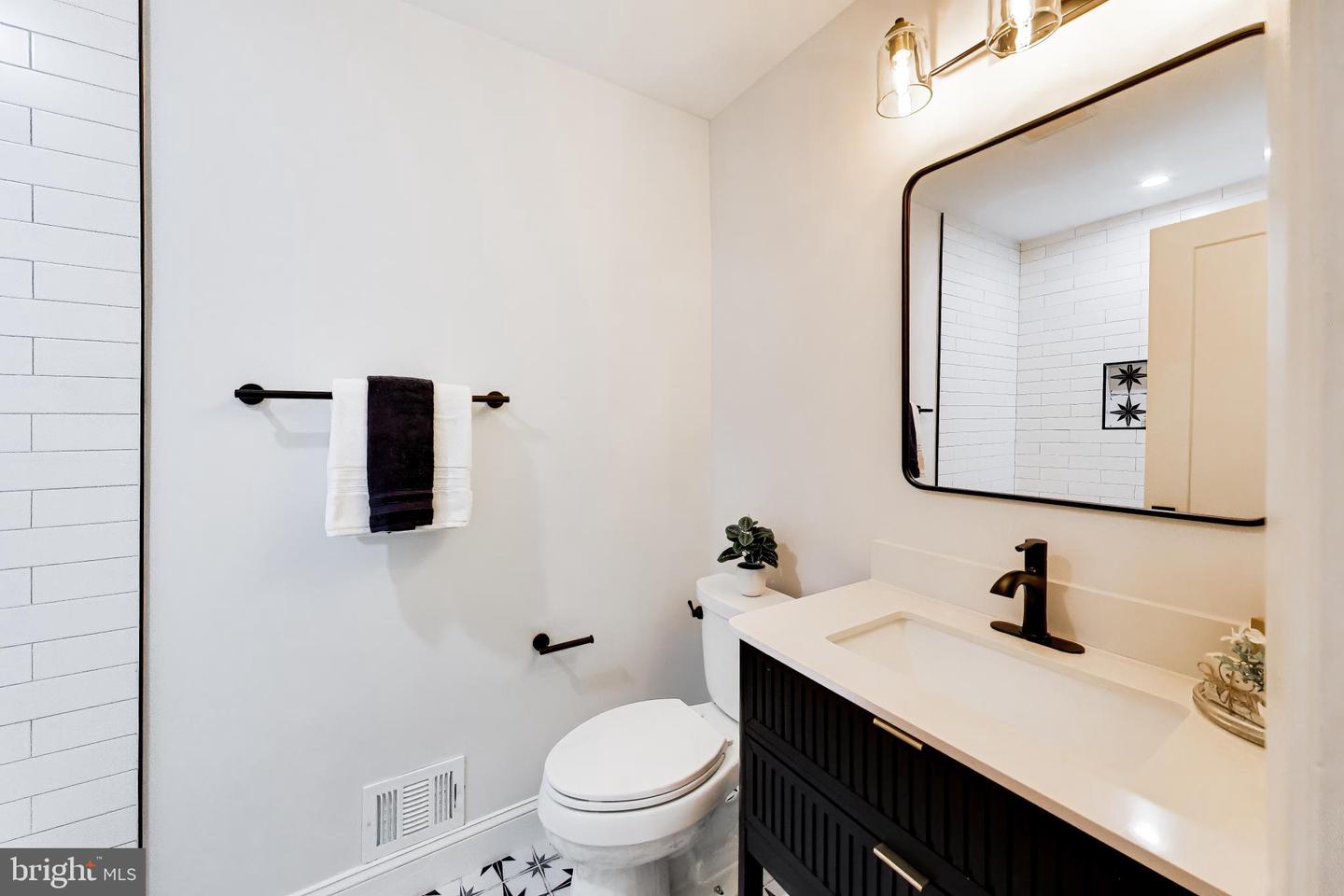 11832 Enid Dr Property Photo 32