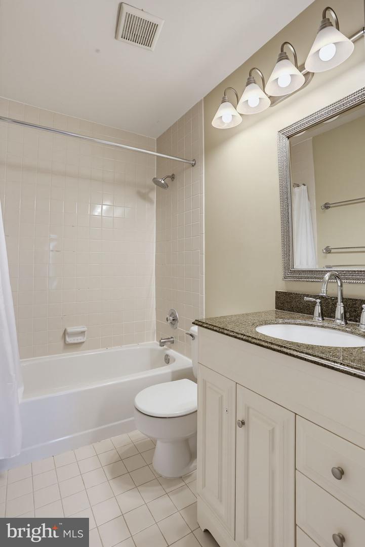 11 Grove Ridge Ct #70 Property Photo 14