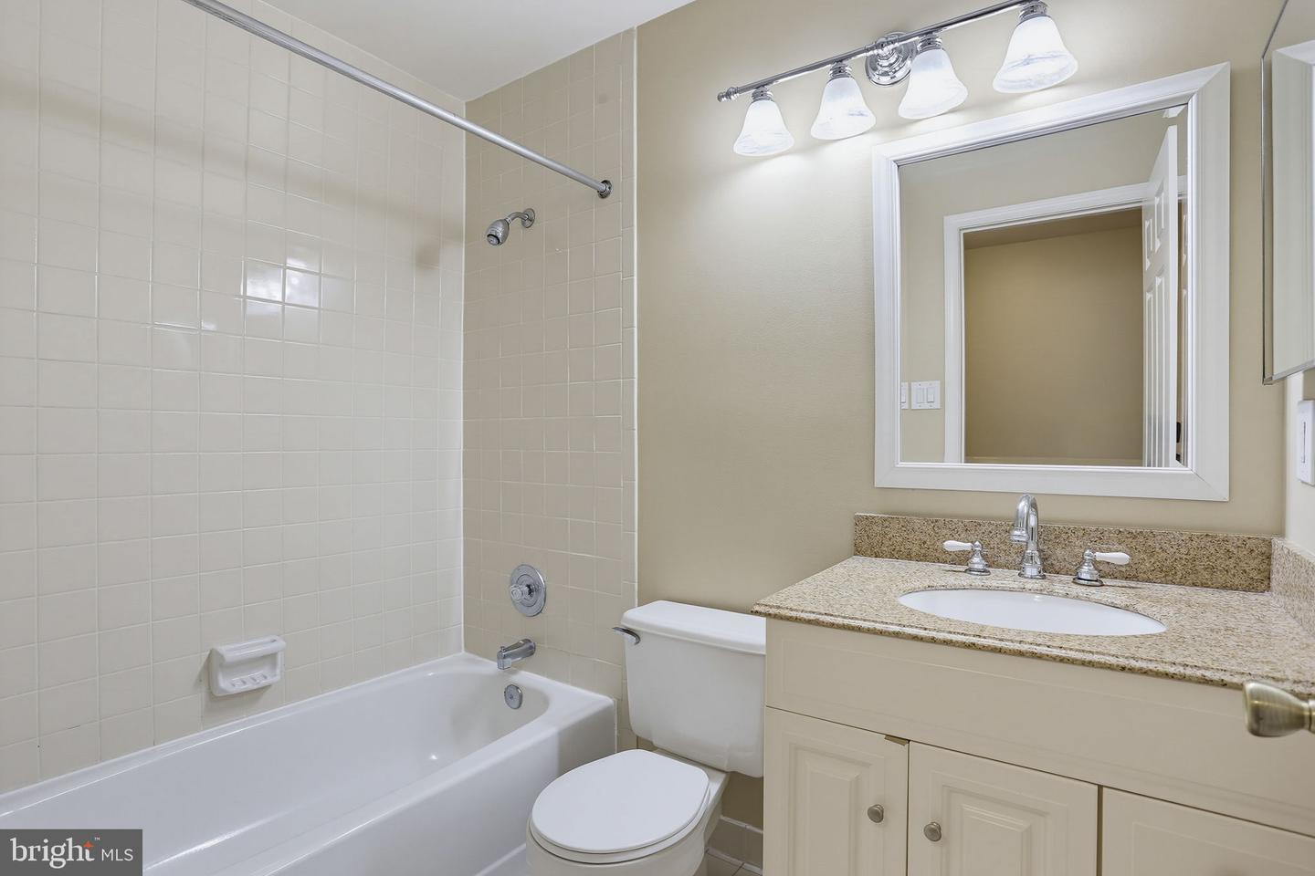 11 Grove Ridge Ct #70 Property Photo 20