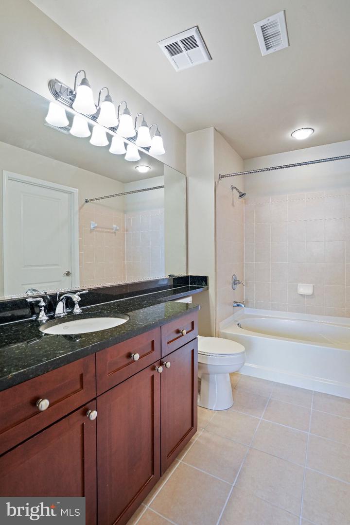 11700 Old Georgetown Rd #1002 Property Photo 13